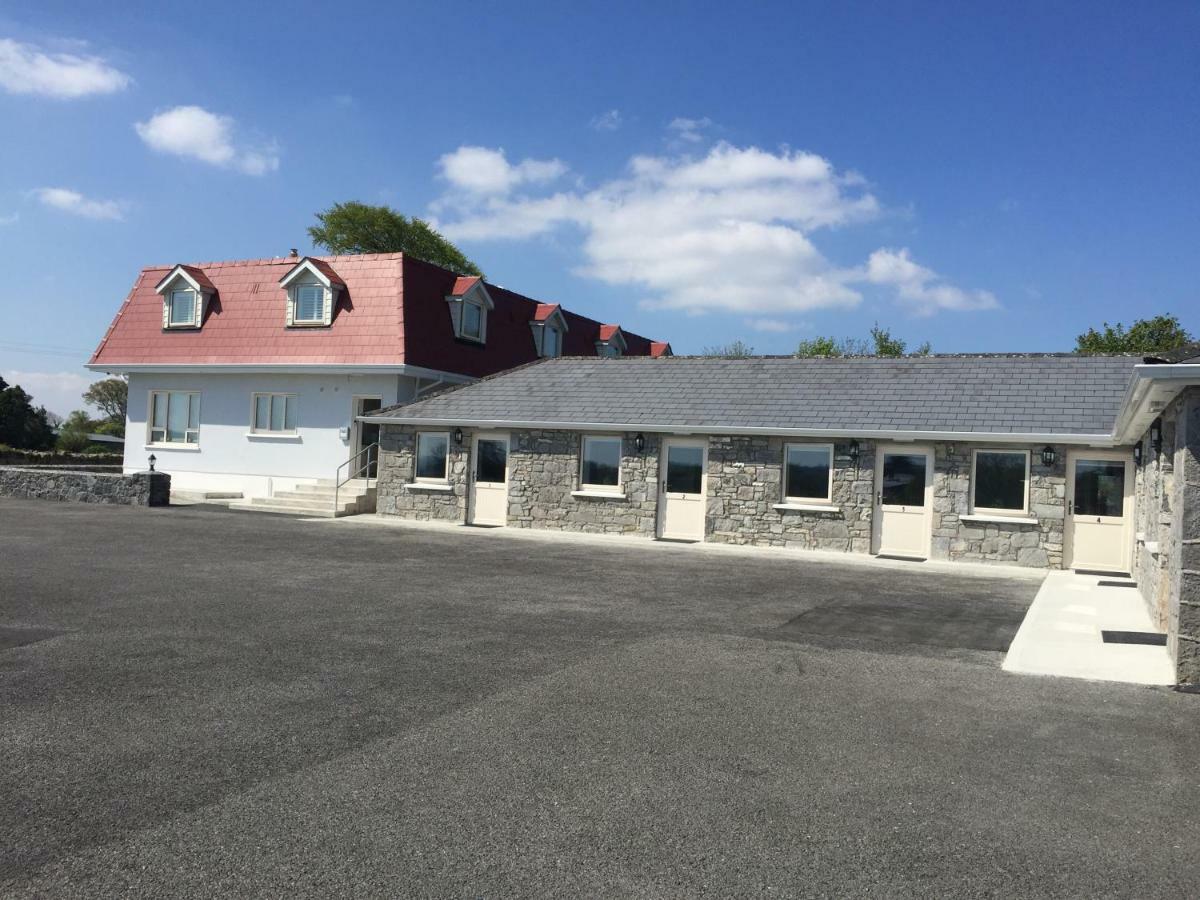 The Red Cottage & Stables Sligo Buitenkant foto